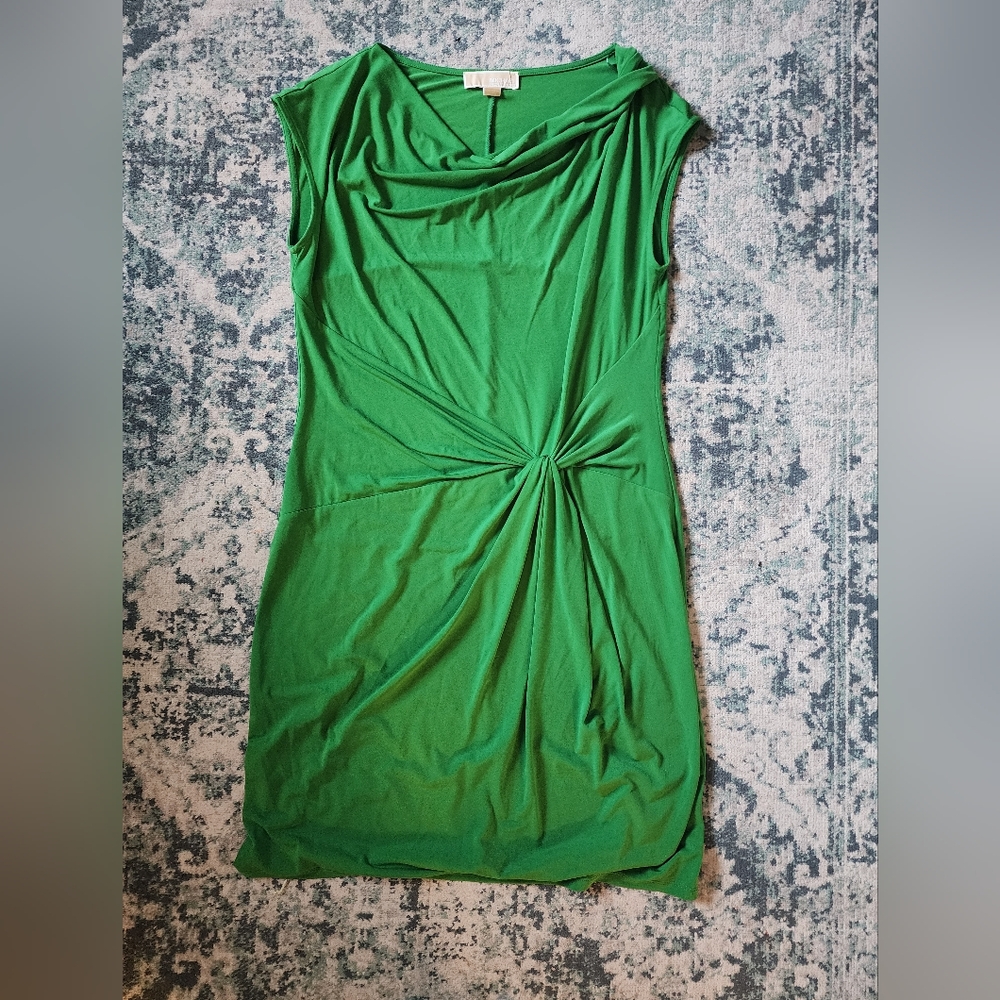 Green Sleeveless Dress
